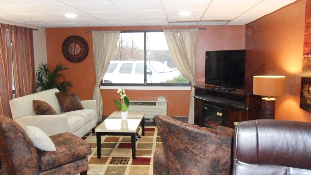Somatel Goodlettsville Interior photo